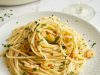 Spaghetti Aglio Olio: Resep Sederhana dengan Rasa yang Menggugah